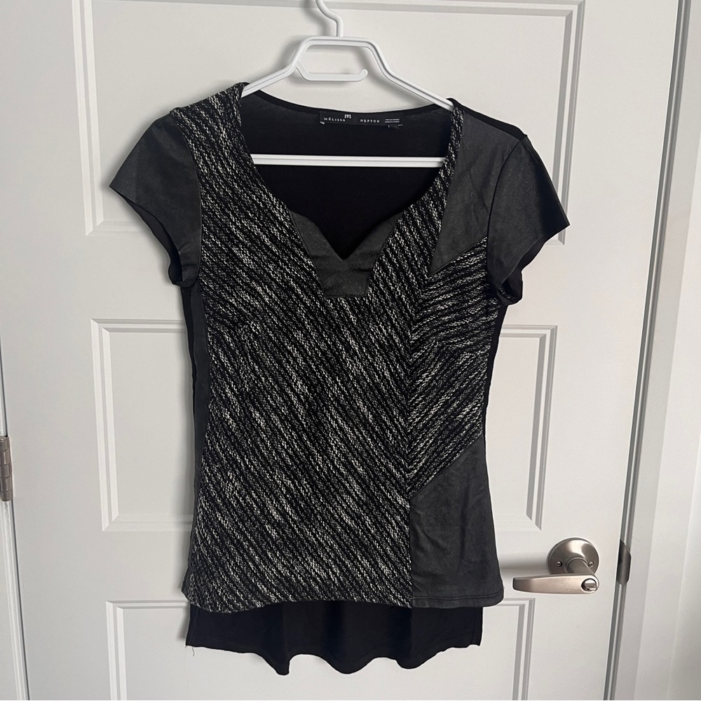 🇨🇦 Canadian Designer - Black and Gray Women's Top